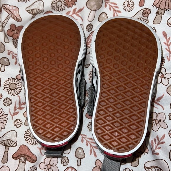 VANS toddler vans - Picture 2 of 3